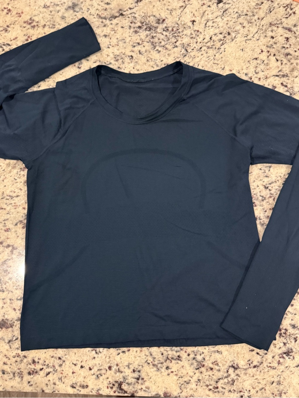 Lululemon swiftly tech LS • true navy